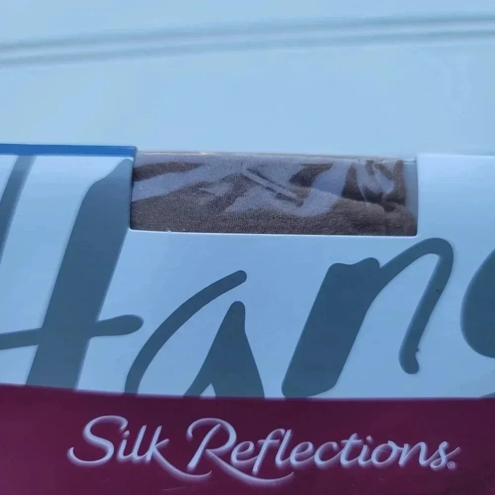 Hanes Pantyhose Silk Reflections Ultra Sheer Control Top Run Resistant Size CD